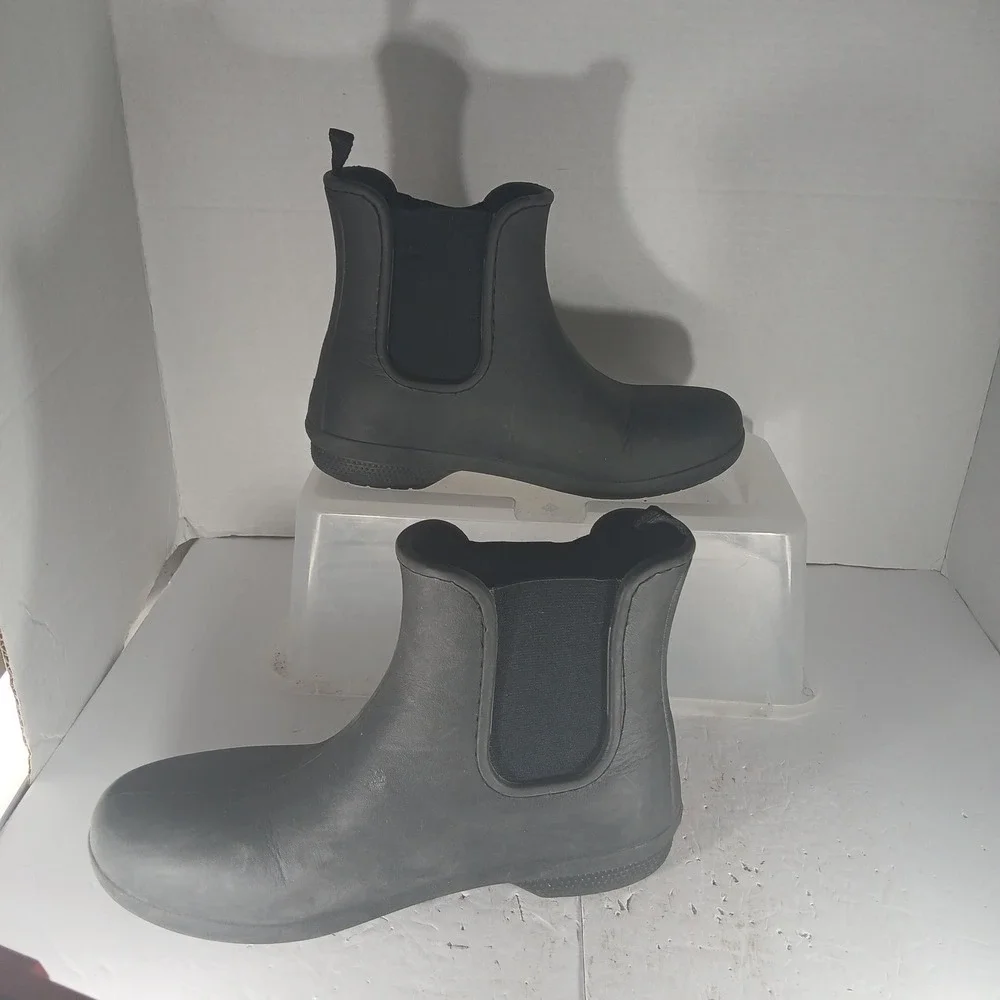 Crocs Freesail Chelsea Rain Boots 8 Black Waterproof Matte Gorpcore Utility